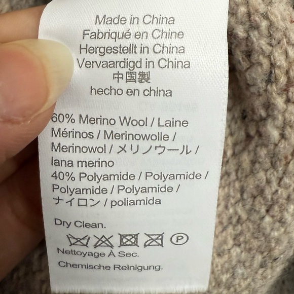 Men’s J.Crew Merino Wool Beige Turtleneck Sweater M Heavy Knit Fisherman Winter - Picture 3 of 7